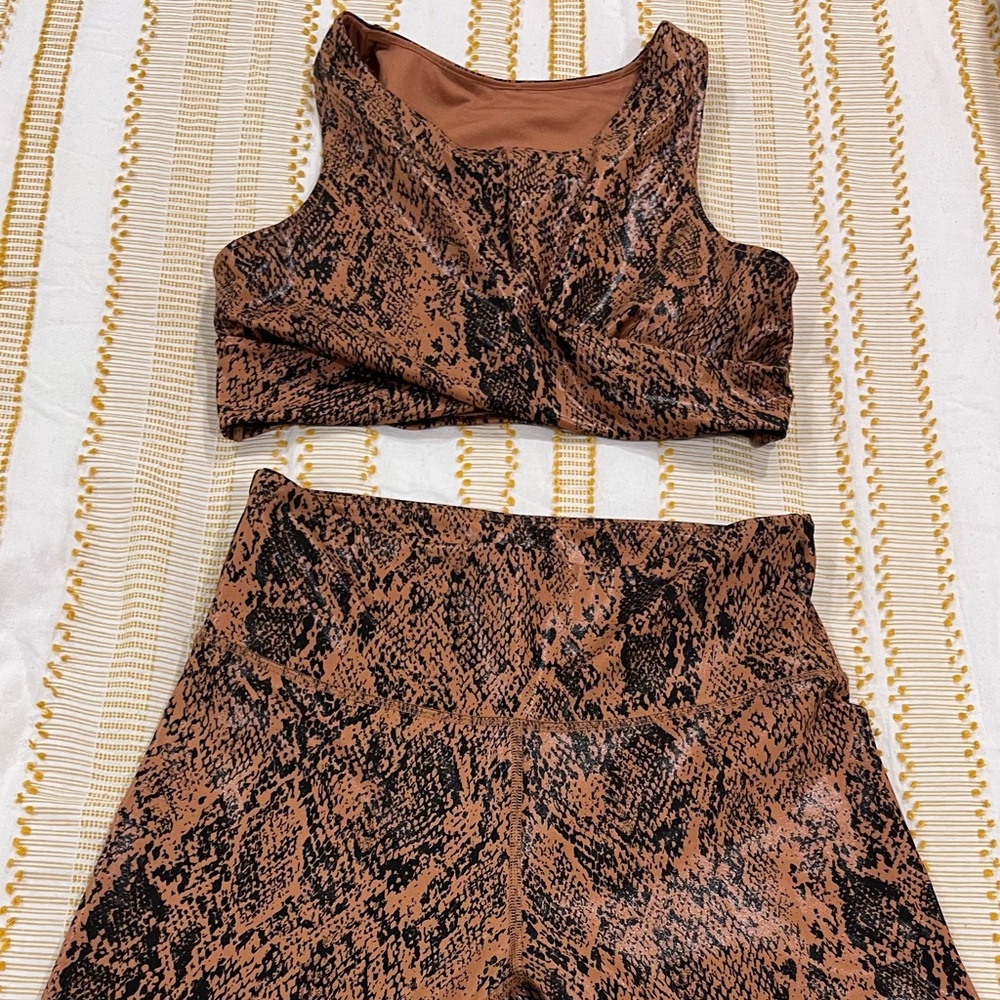 Brown Snake Print Leggings